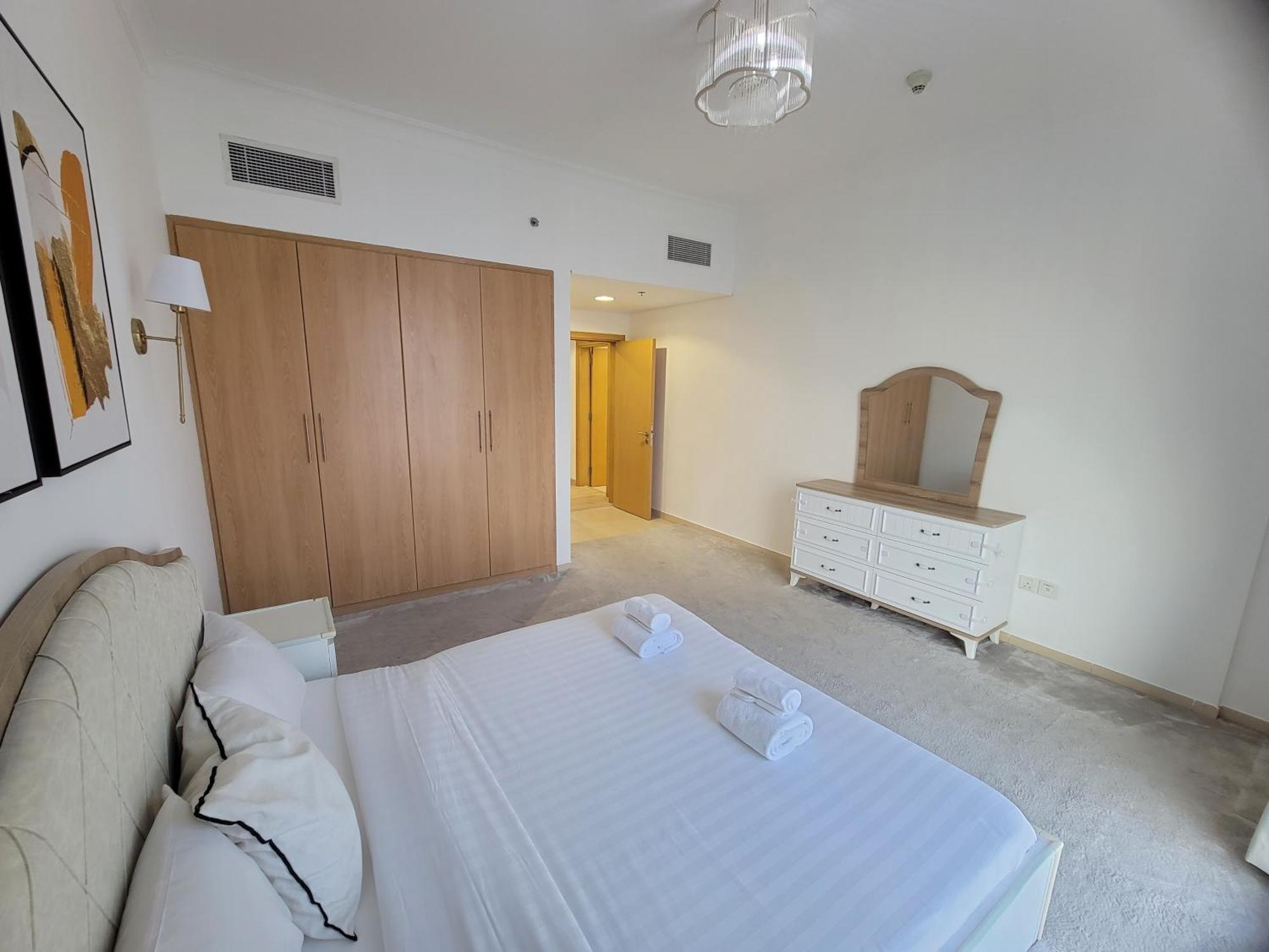 Cozy & Spacious 2br In Business Bay