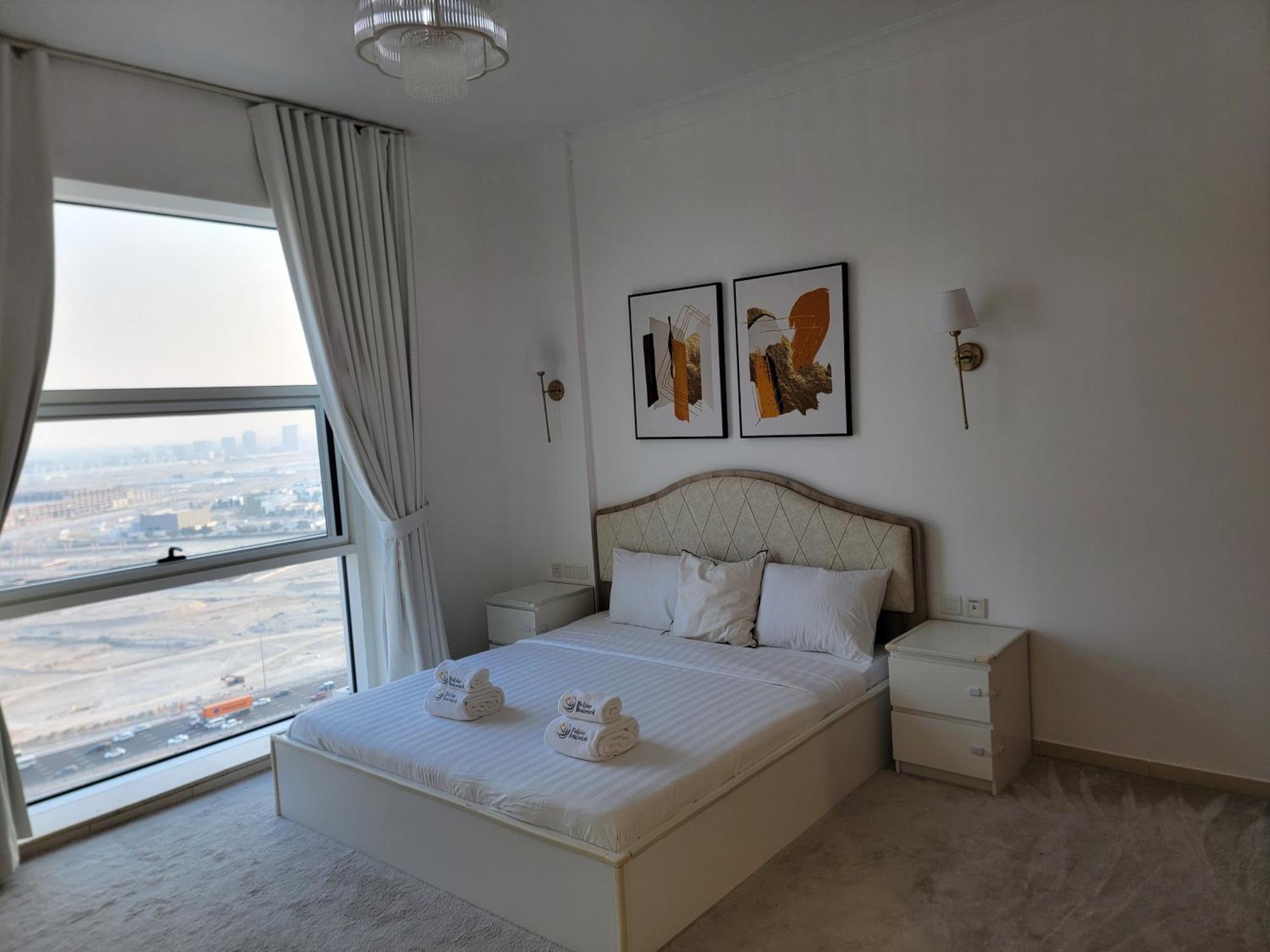 Apartment Cozy & Spacious 2br In Business Bay