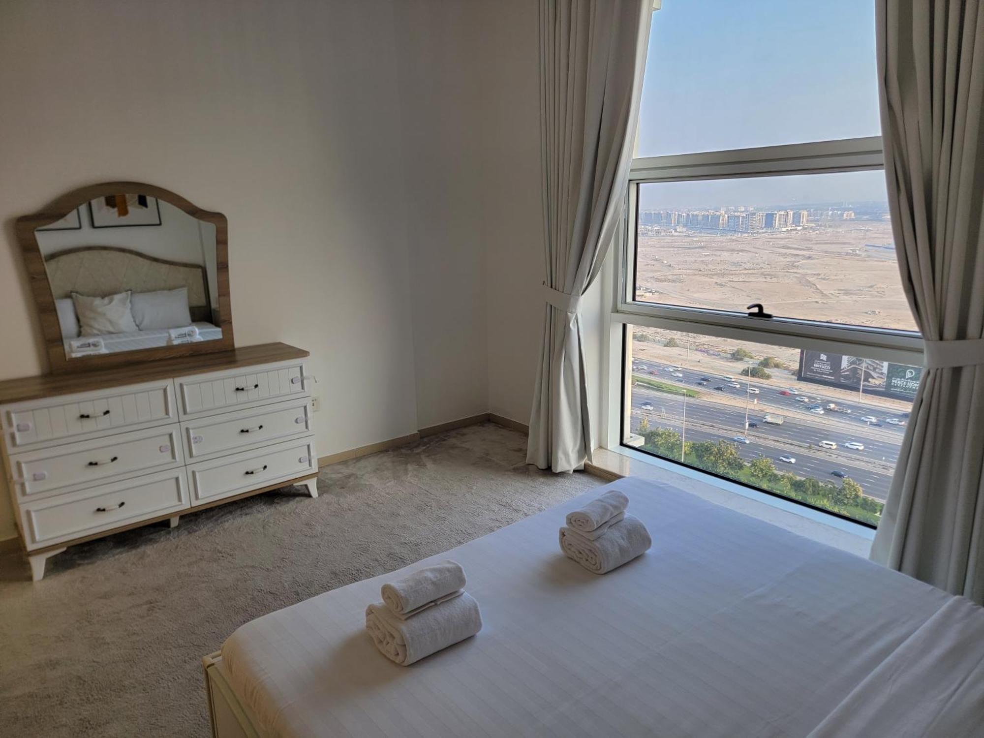 Cozy & Spacious 2br In Business Bay Apartment Dubai