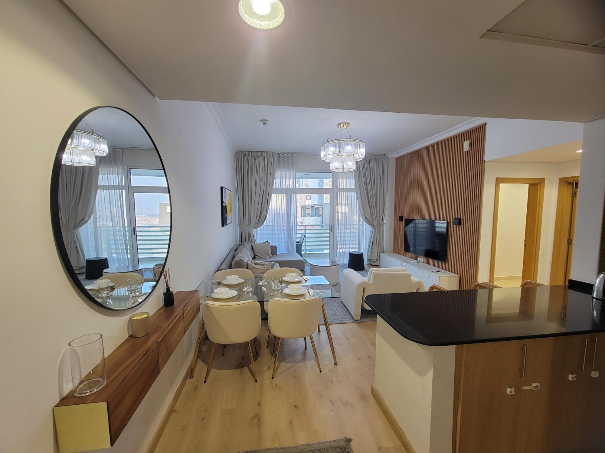 Cozy & Spacious 2br In Business Bay Dubai